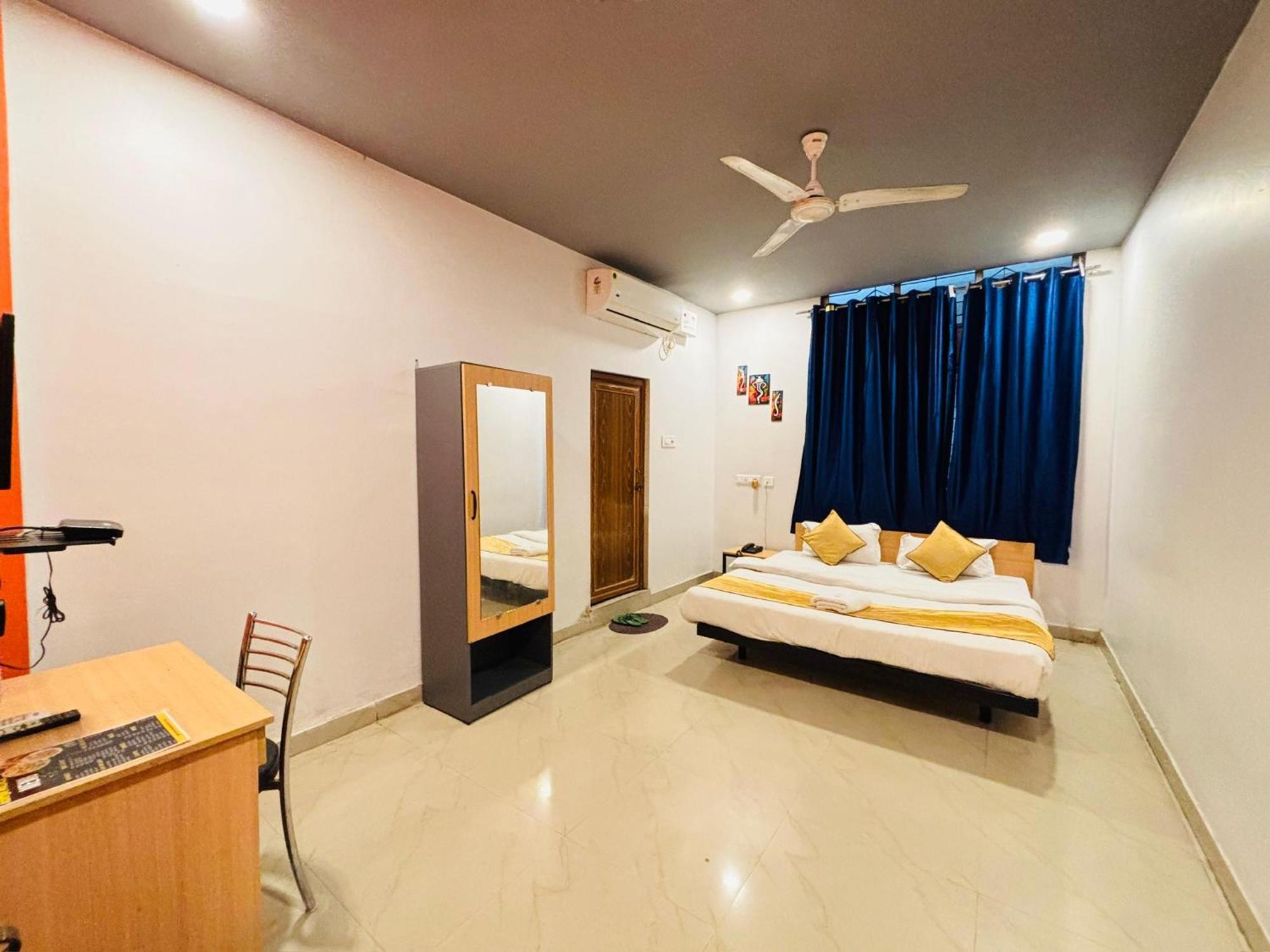 Hotel Aditya Palace グワーハーティー エクステリア 写真